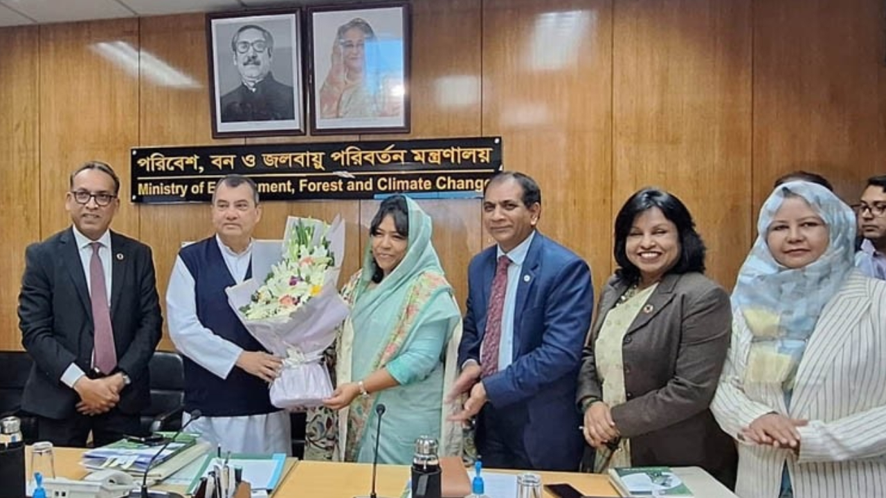 পরিবেশমন্ত্রী সাবের হোসেন চৌধুরী। ছবি : সৌজন্য
