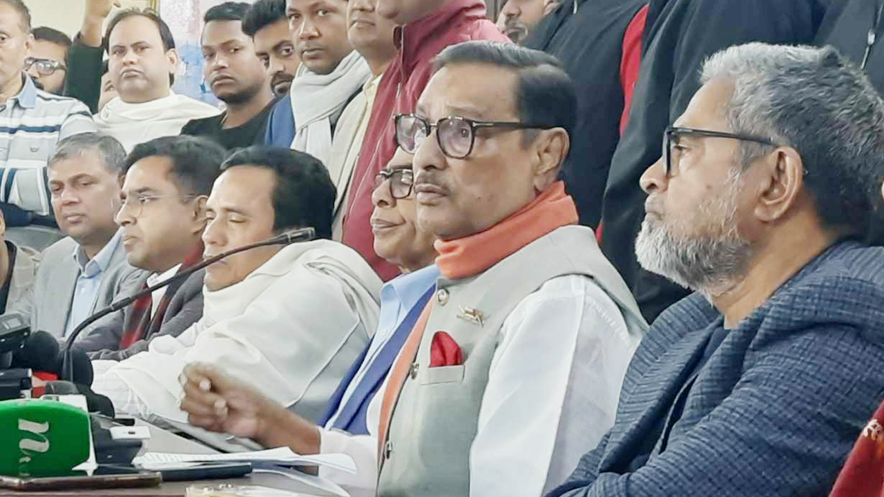 আওয়ামী লীগ সভাপতির ধানমন্ডির রাজনৈতিক কার্যালয়ে আয়োজিত সংবাদ সম্মেলনে সেতুমন্ত্রী ওবায়দুল কাদের। ছবি : সংগৃহীত