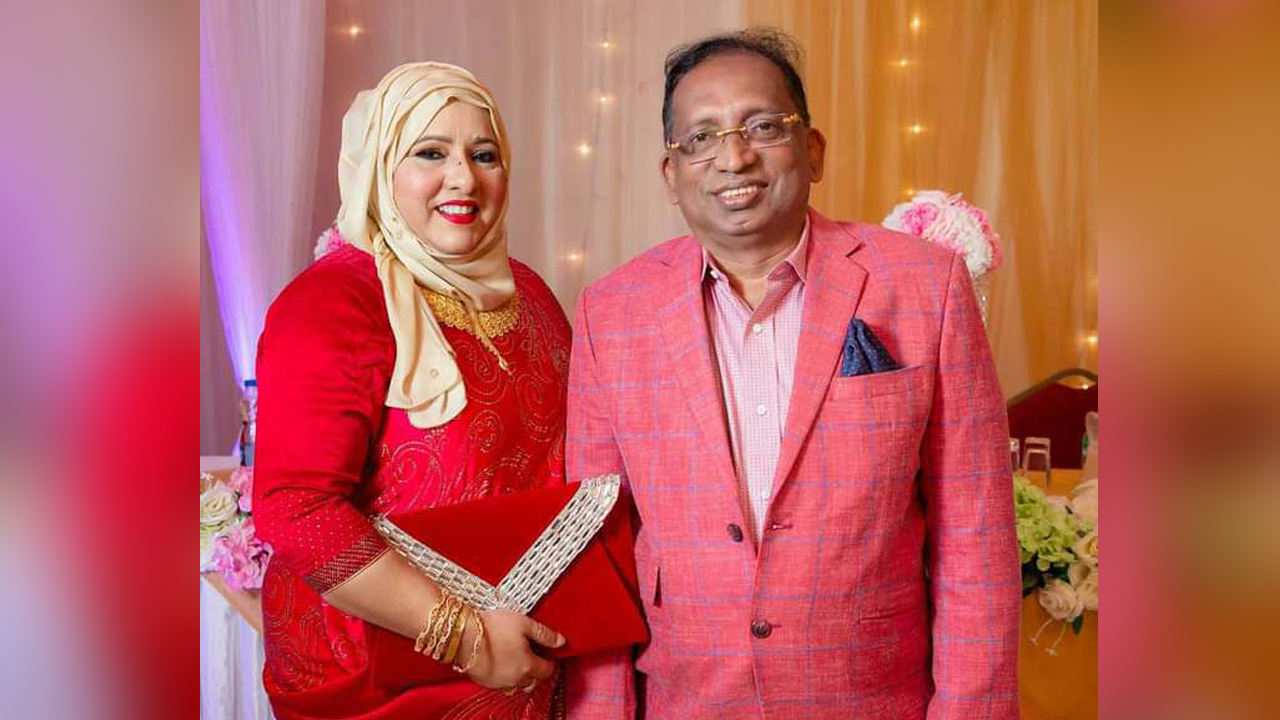 তারাব পৌরসভার সাবেক মেয়র মো. মাহবুবুর রহমান খান ও তার স্ত্রী মহিমা রহমান। ছবি : সংগৃহীত
