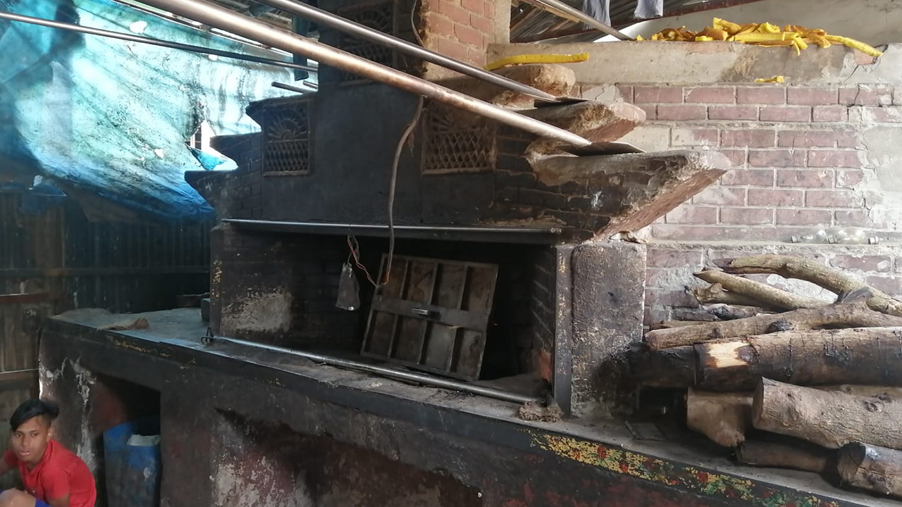 গাজীপুরের শ্রীপুরের নিউ হৃদয় ফুড প্রোডাক্টস বেকারি। ছবি : কালবেলা