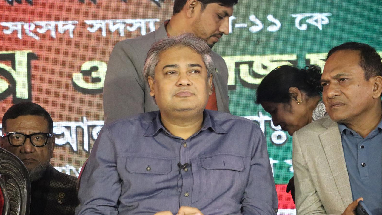 বনানী বিদ্যানিকেতন স্কুল অ্যান্ড কলেজে আয়োজিত মতবিনিময় সভায় বক্তব্য দেন মোহাম্মদ এ আরাফাত।। ছবি : কালবেলা