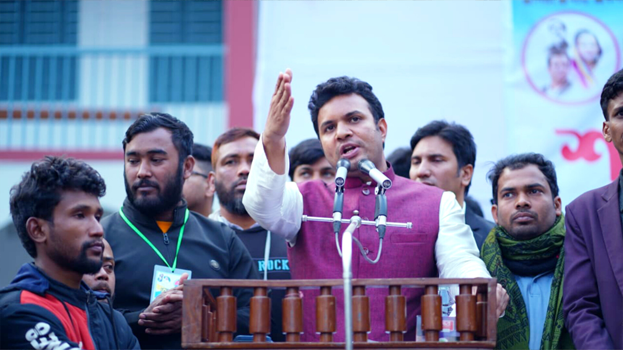 বক্তব্য দিচ্ছেন সাদ্দাম হোসেন। ছবি : কালবেলা