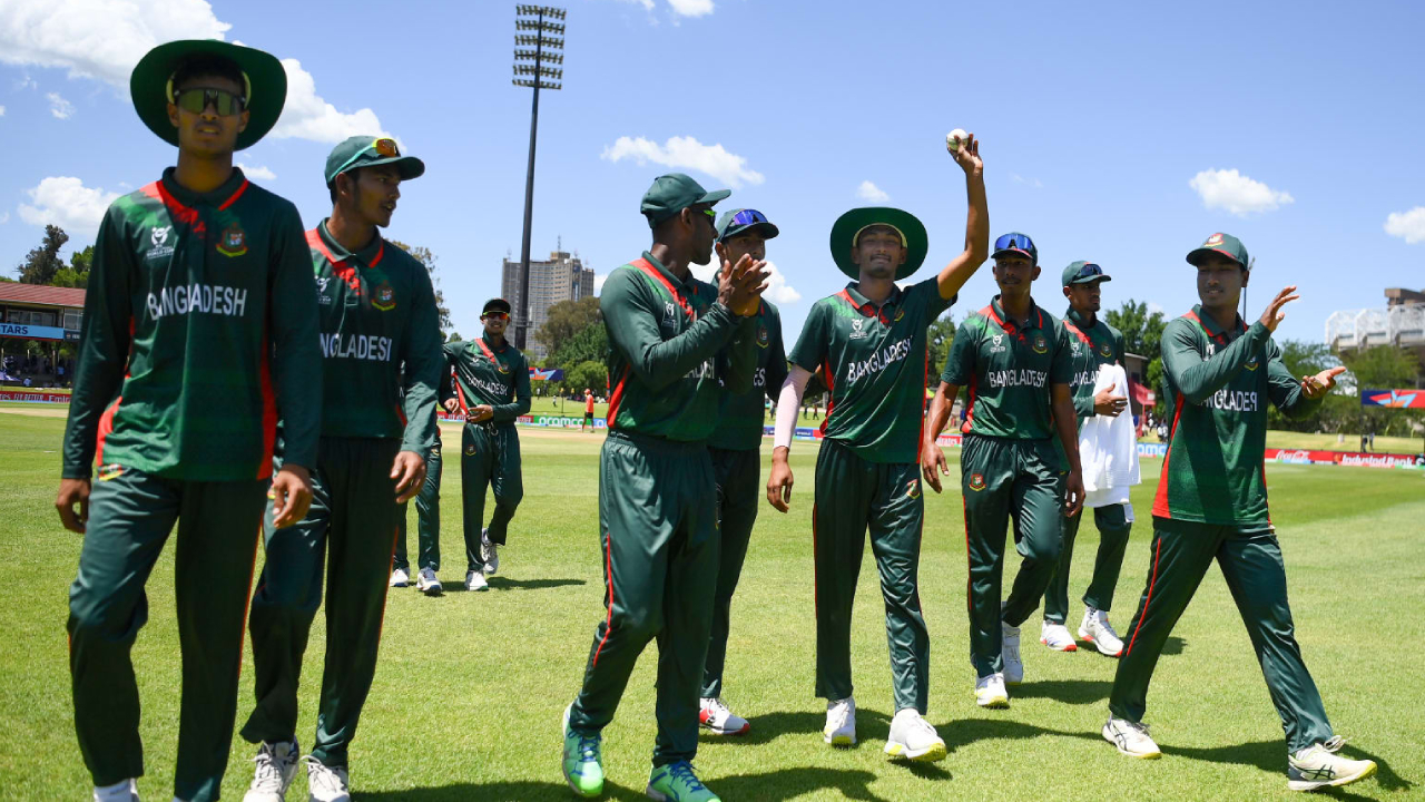 সেমিফাইনালের লড়াইয়ে টিকে রইল টাইগার যুবারা
