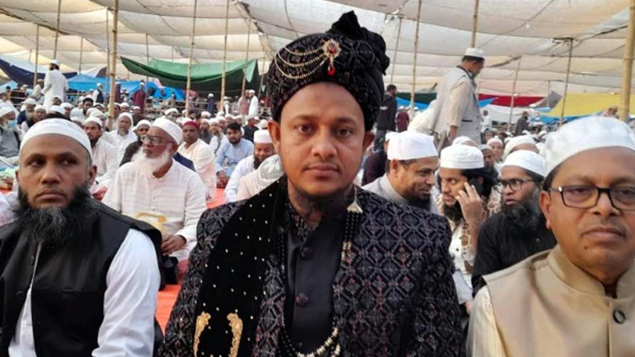ইজতেমা ময়দানে এ বছর ৭২ জোড়া যৌতুকবিহীন বিয়ে পড়ানো হয়েছে। ছবি : সংগৃহীত