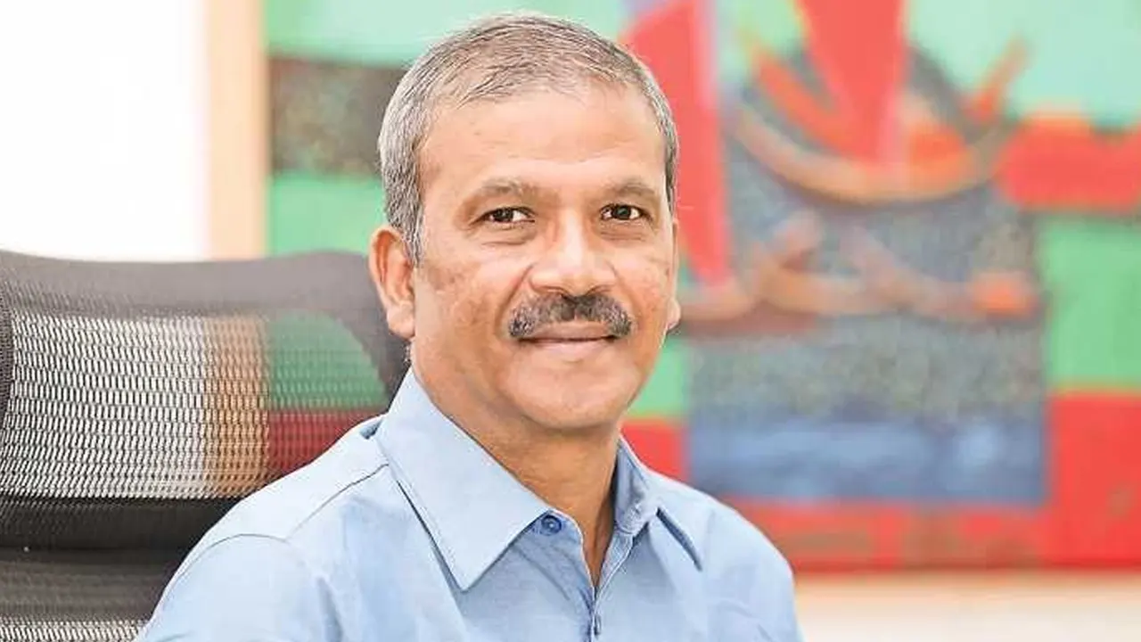 ঢাকা বিশ্ববিদ্যালয়ের আইন বিভাগের অধ্যাপক আসিফ নজরুল। পুরোনো ছবি
