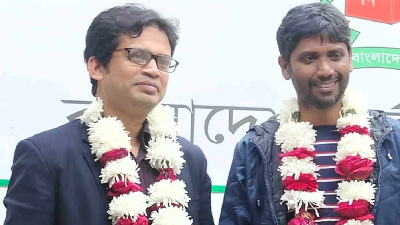 সাংবাদিকদের সংগঠন রিপোর্টার্স ফোরাম ফর ইলেকশন অ্যান্ড ডেমোক্রেসির সভাপতি সায়েম, সম্পাদক হুমায়ূন। ছবি : সংগৃহীত
