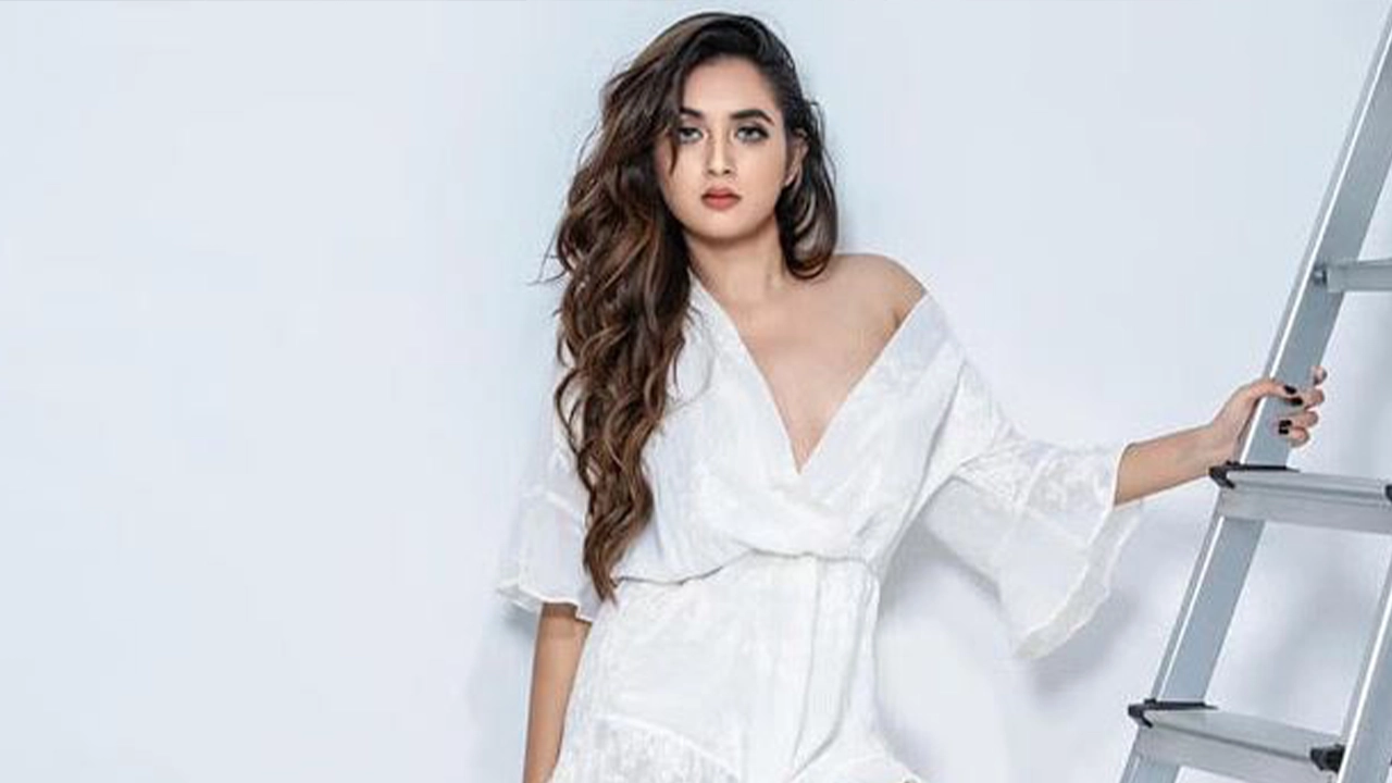 তানিয়া বৃষ্টি। ছবি : সংগৃহীত