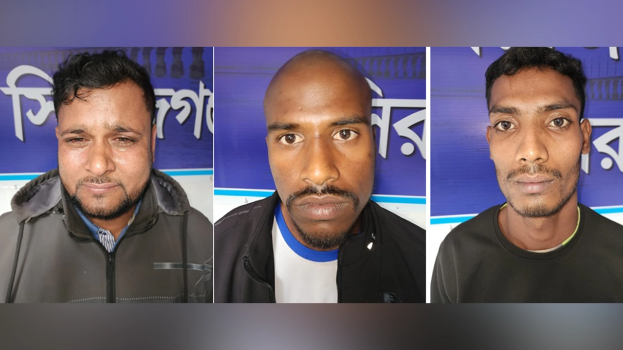 অটোরিকশা বিক্রির সময় গ্রেপ্তার ক্রেতাসহ তিন ছিনতাইকারী। ছবি : সংগৃহীত
