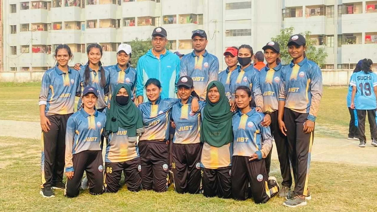 যশোর বিজ্ঞান ও প্রযুক্তি বিশ্ববিদ্যালয় ক্রিকেট দল। ছবি : কালবেলা
