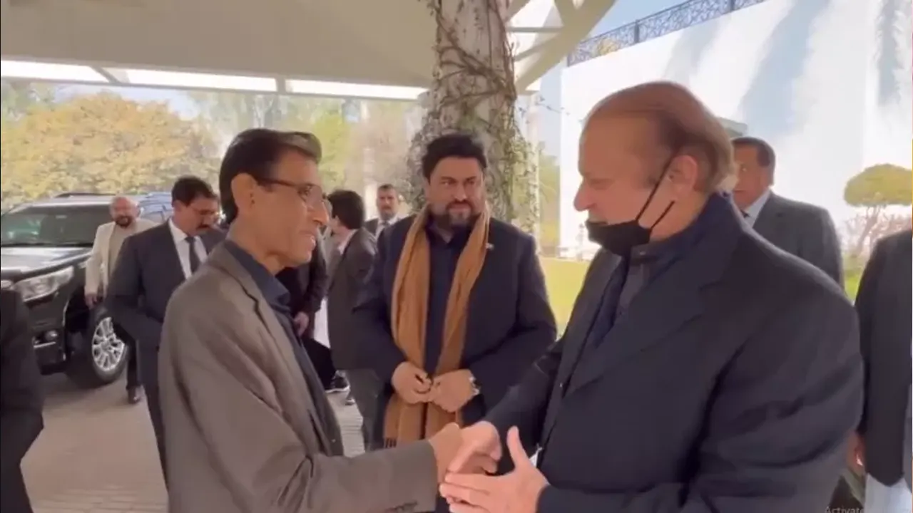 এমকিউএম নেতাদের স্বাগত জানাচ্ছেন পিএমএল-এন নেতারা। ছবি : সংগৃহীত