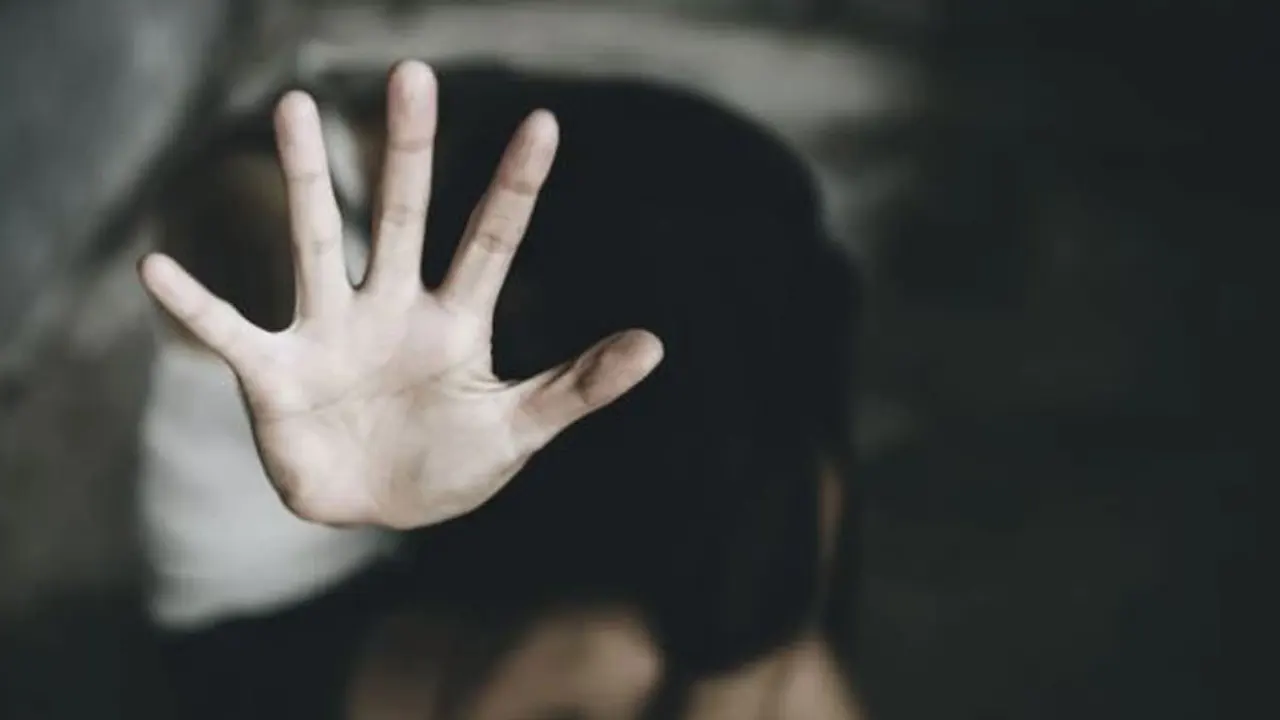 যৌন নিপীড়নের প্রতীকী ছবি।