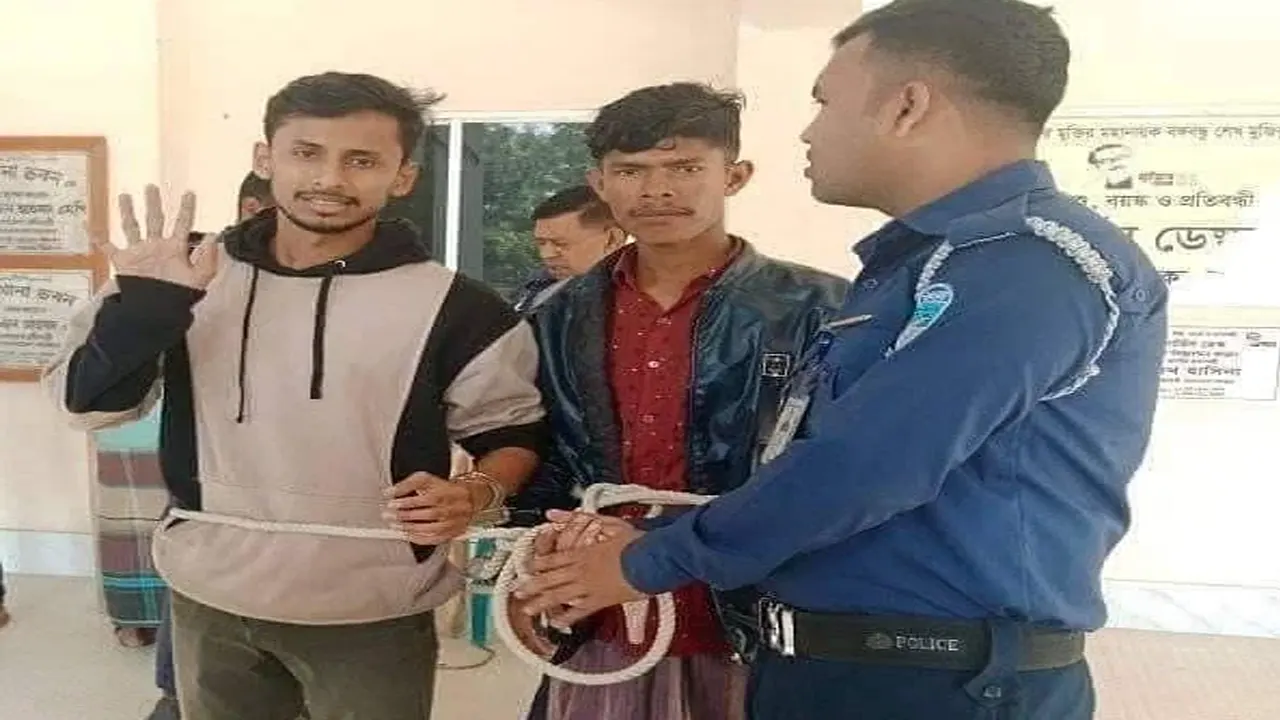 ছড়িয়ে পড়া ছবি।