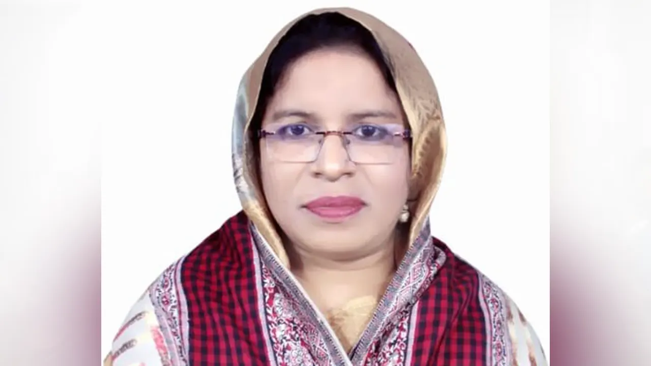 সংরক্ষিত নারী আসনে সাতক্ষীরা থেকে আ.লীগের মনোনয়ন প্রাপ্ত লায়লা পারভীন সেঁজুতি। ছবি : সংরক্ষিত