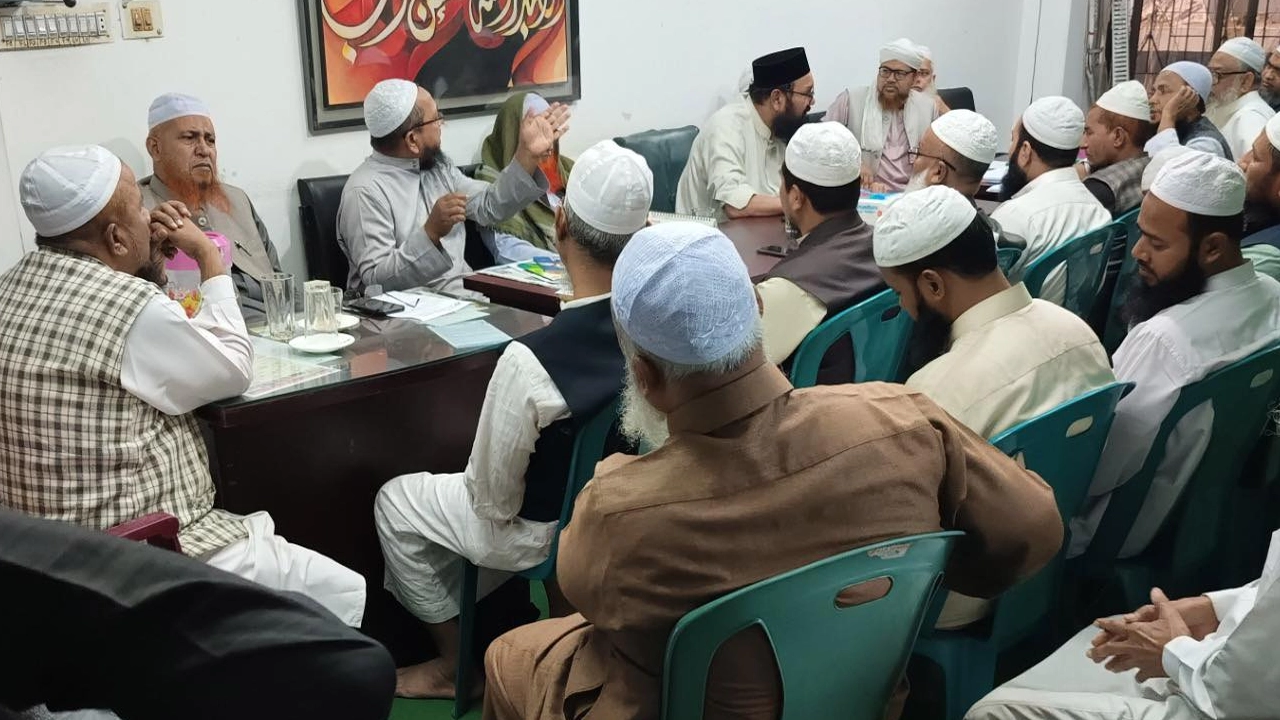 দলের কেন্দ্রীয় কার্যালয়ে ইসলামী আন্দোলন বাংলাদেশের মজলিসে আমেলার সভা অনুষ্ঠিত। ছবি : সৌজন্য