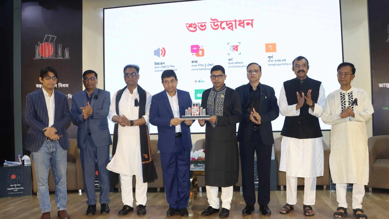 আইসিটি টাওয়ারে ই-সিম সেবার উদ্বোধন করেন ডাক টেলিযোগাযোগ ও তথ্য প্রযুক্তি প্রতিমন্ত্রী জুনাইদ আহমেদ পলক। ছবি : কালবেলা