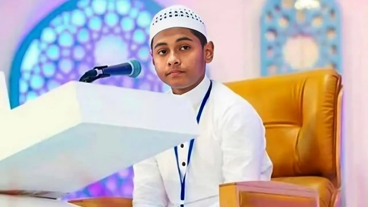 তেহরানে অনুষ্ঠিত বিশ্ব কোরআন প্রতিযোগিতায় প্রথম স্থান অর্জন করেছে হাফেজ বশির আহমাদ। ছবি: সংগৃহীত
