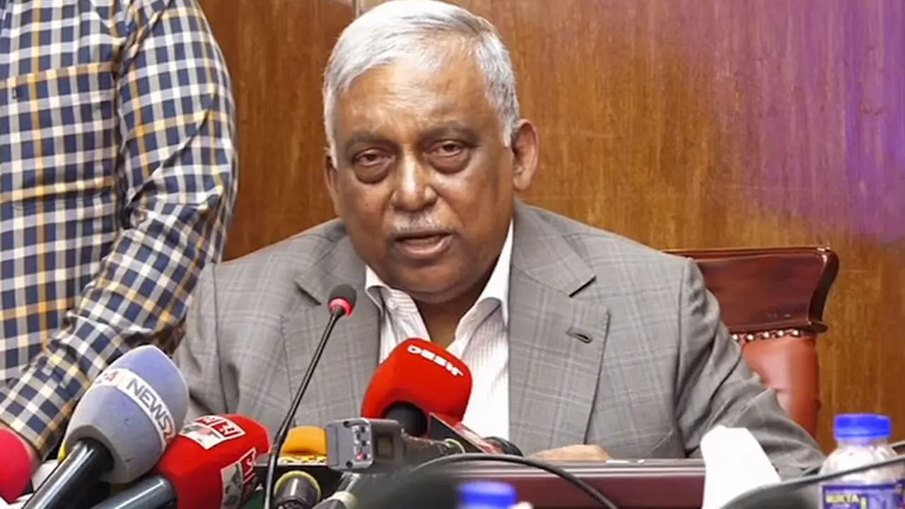 স্বরাষ্ট্রমন্ত্রী আসাদুজ্জামান খান কামাল। পুরোনো ছবি