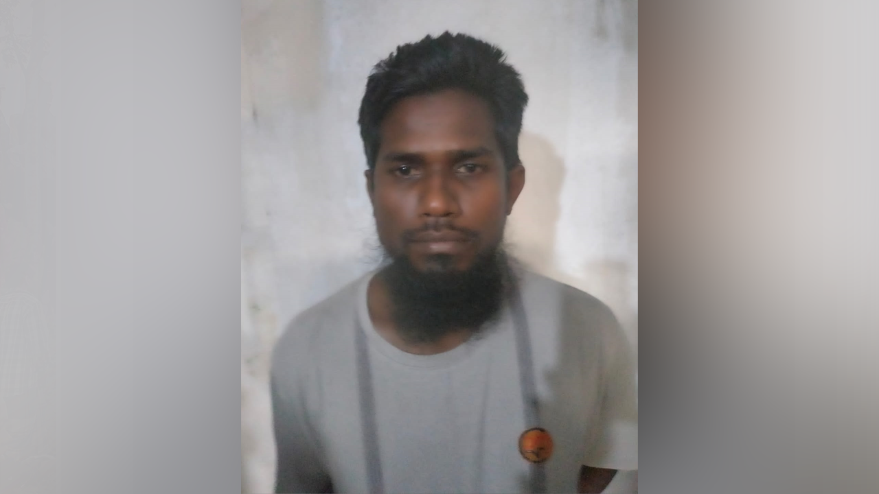 গ্রেপ্তারকৃত আসামি ফয়জুল ইসলাম। ছবি : কালবেলা