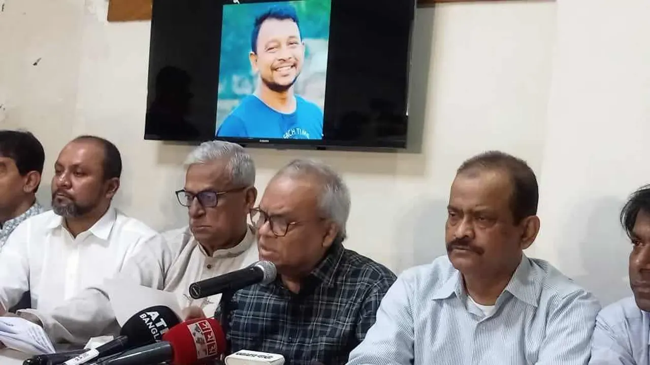 সংবাদ সম্মেলনে রুহুল কবির রিজভী। ছবি : কালবেলা