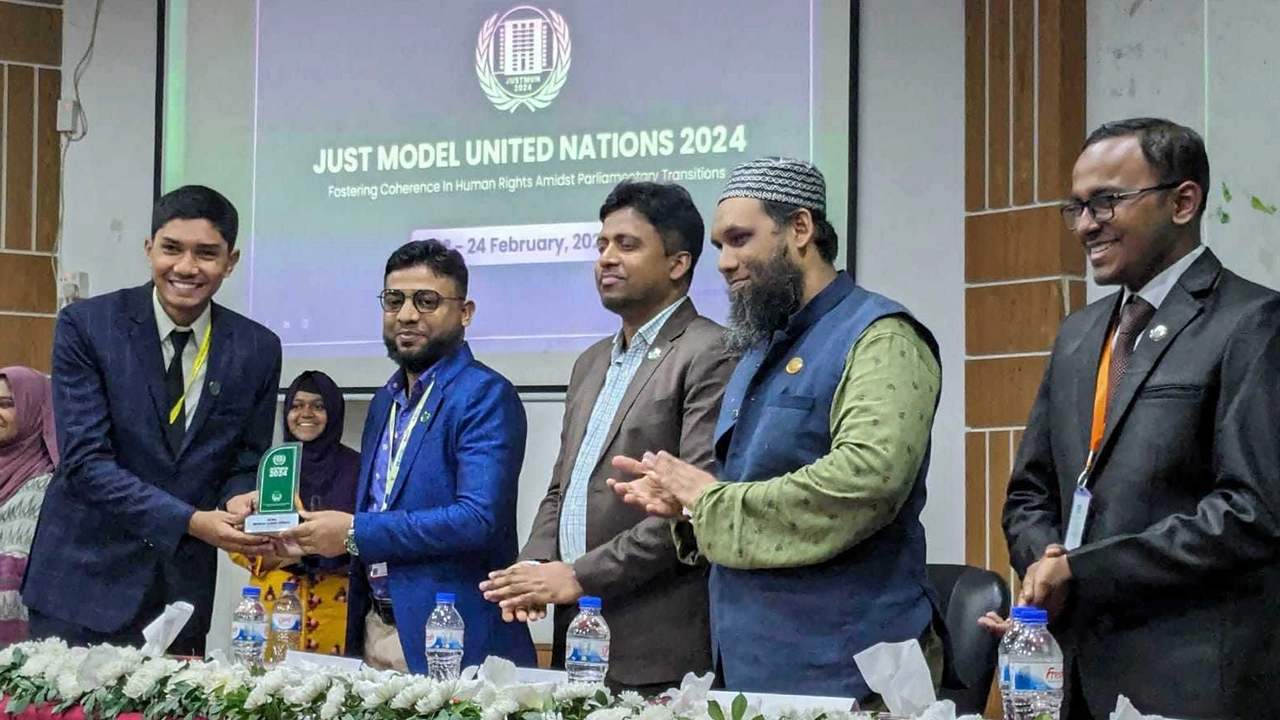 যশোর বিজ্ঞান ও প্রযুক্তি বিশ্ববিদ্যালয়ে (যবিপ্রবি) তিন দিনব্যাপী জাতীয় ছায়া জাতিসংঘ সম্মেলন অনুষ্ঠিত। ছবি : কালবেলা