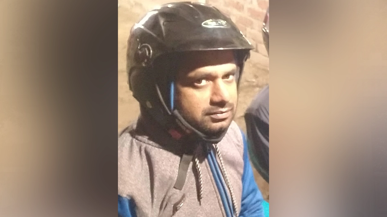 মিলন লস্কর । ছবি : কালবেলা