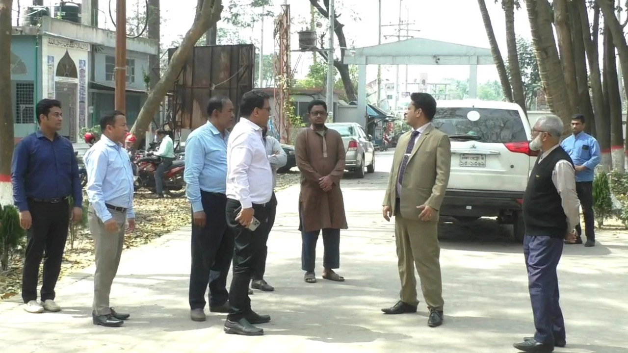 নারায়ণগঞ্জে স্বাস্থ্য বিভাগের কর্মকর্তাদের অভিযান। ছবি : কালবেলা