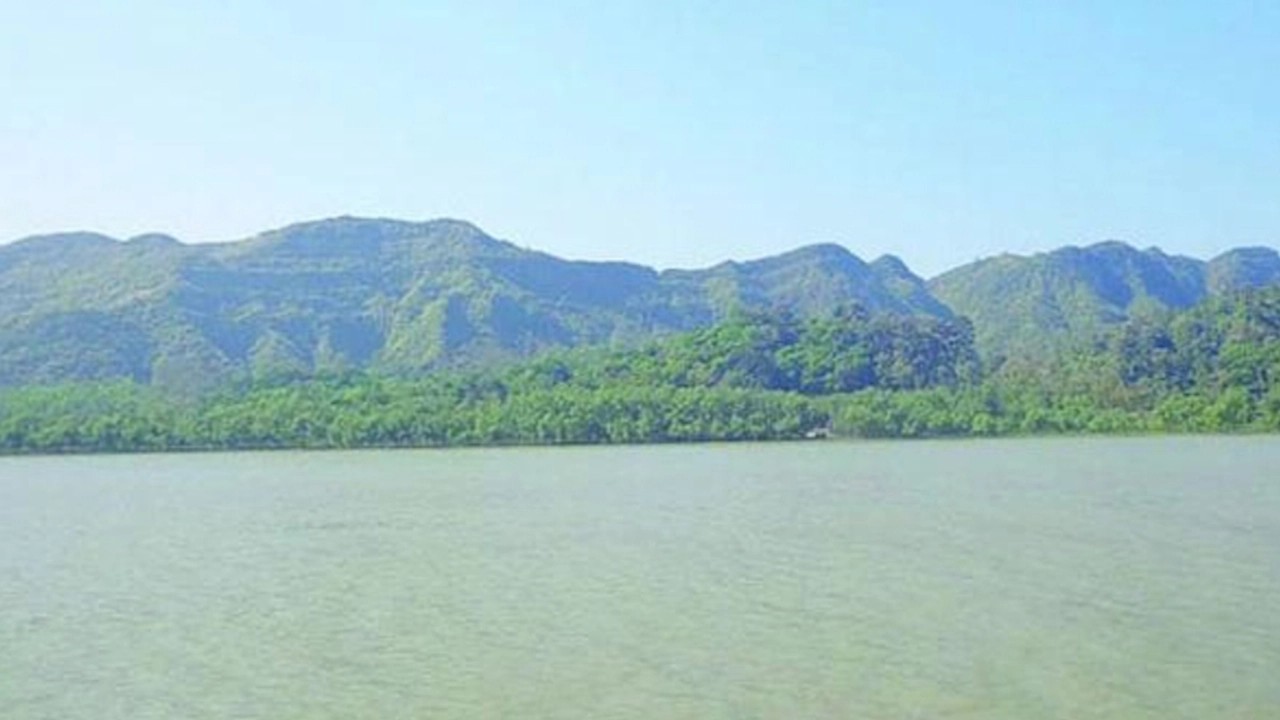 টেকনাফ সীমান্ত এলাকা। পুরোনো ছবি