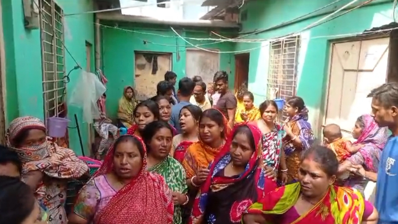 নারায়ণগঞ্জের বন্দরে গৃহবধূকে কুপিয়ে হত্যা। ছবি : কালবেলা