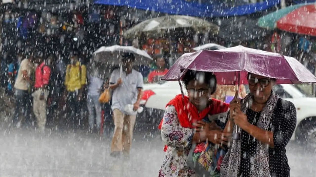 দেশের ৪ বিভাগে দমকা হাওয়াসহ বজ্রবৃষ্টির পূর্বাভাস। ছবি : সংগৃহীত