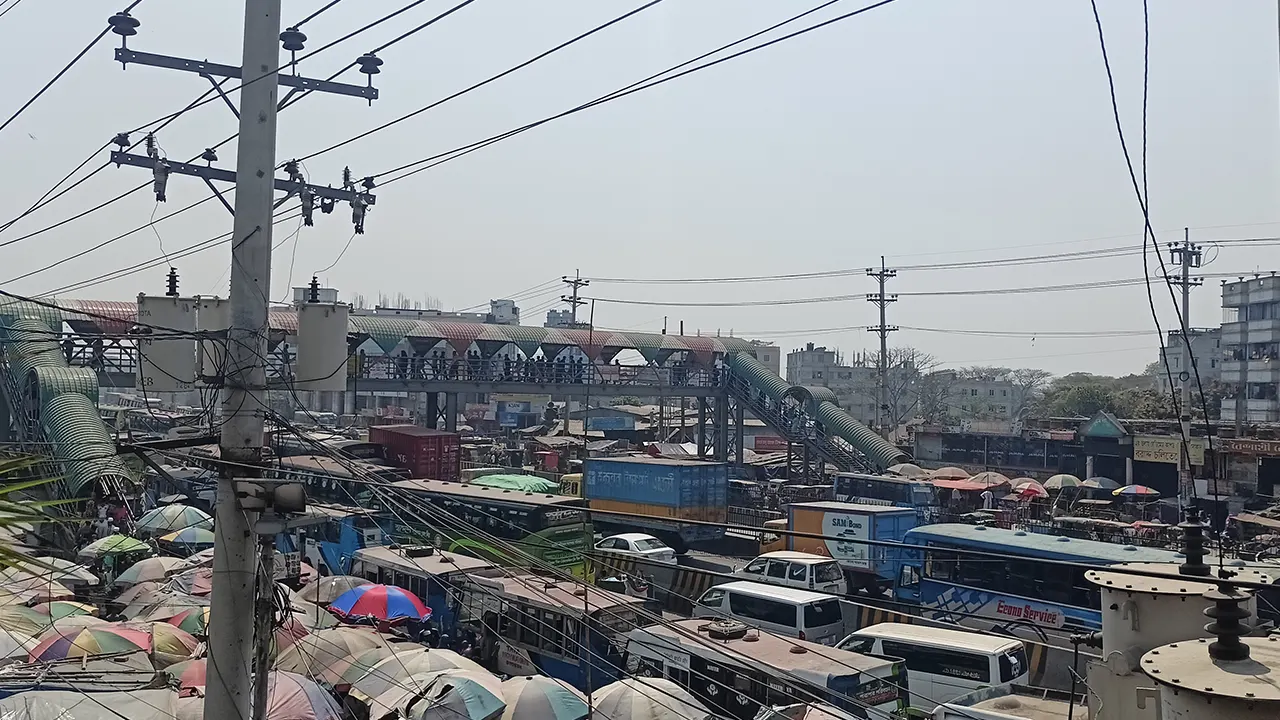 ঢাকা-চট্টগ্রাম মহাসড়কের সোনারগাঁ থেকে তোলা যানজটের চিত্র। ছবি : কালবেলা