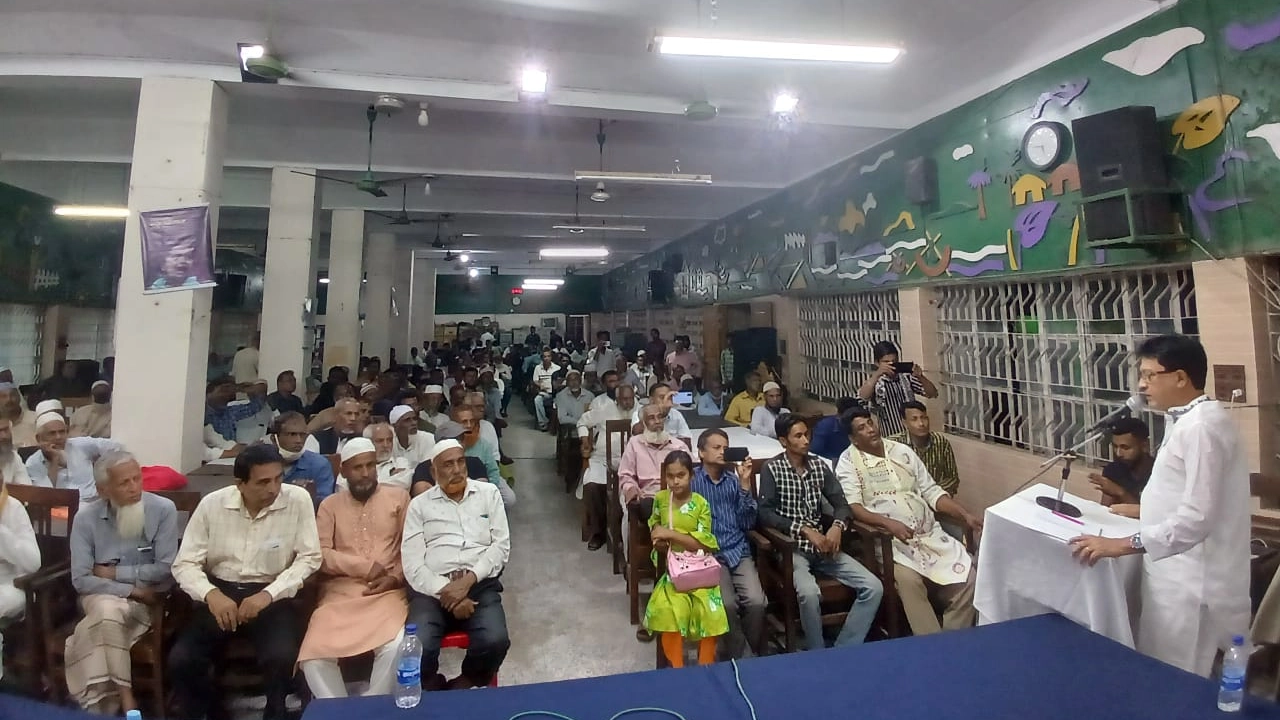 বক্তব্য রাখছেন শহীদ উদ্দিন মাহমুদ স্বপন। ছবি : সংগৃহীত