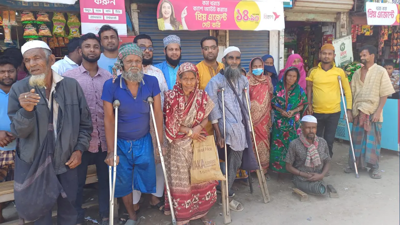 শতাধিক ভিক্ষুক নিয়ে ভিক্ষুক সমিতি গঠন করা হয়েছে।  ছবি : কালবেলা