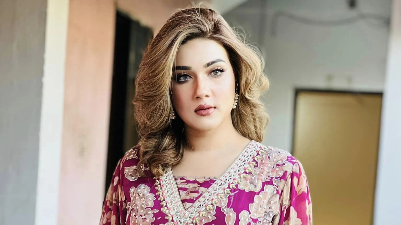 শিল্পী সমিতির নির্বাচনে মাহিয়া মাহি 