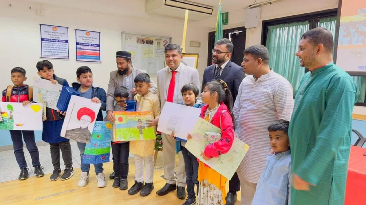 ইতালির মিলান কনস্যুলেটে বঙ্গবন্ধুর জন্মবার্ষিকী উদযাপন। ছবি : কালবেলা
