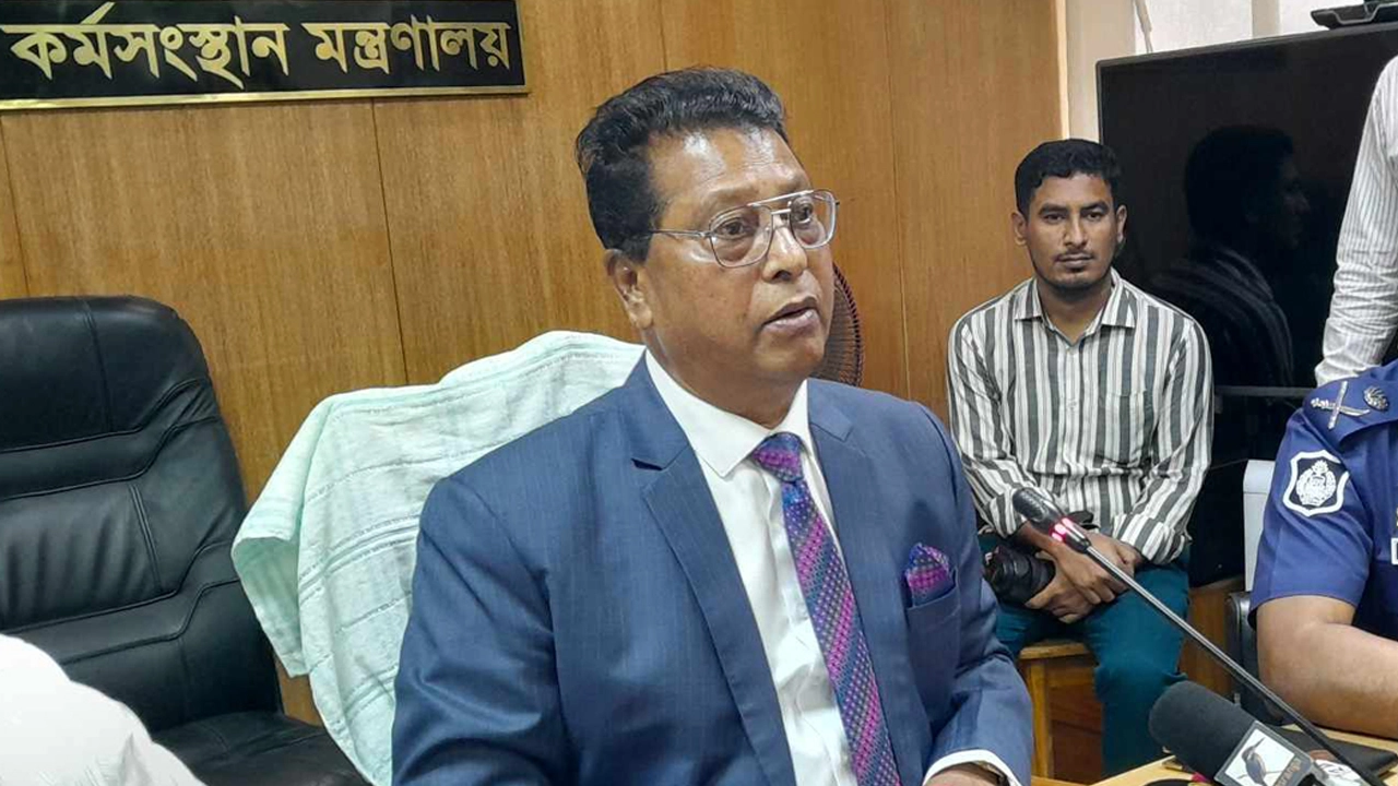 শ্রম ও কর্মসংস্থান প্রতিমন্ত্রী মো. নজরুল ইসলাম চৌধুরী। ছবি : সংগৃহীত