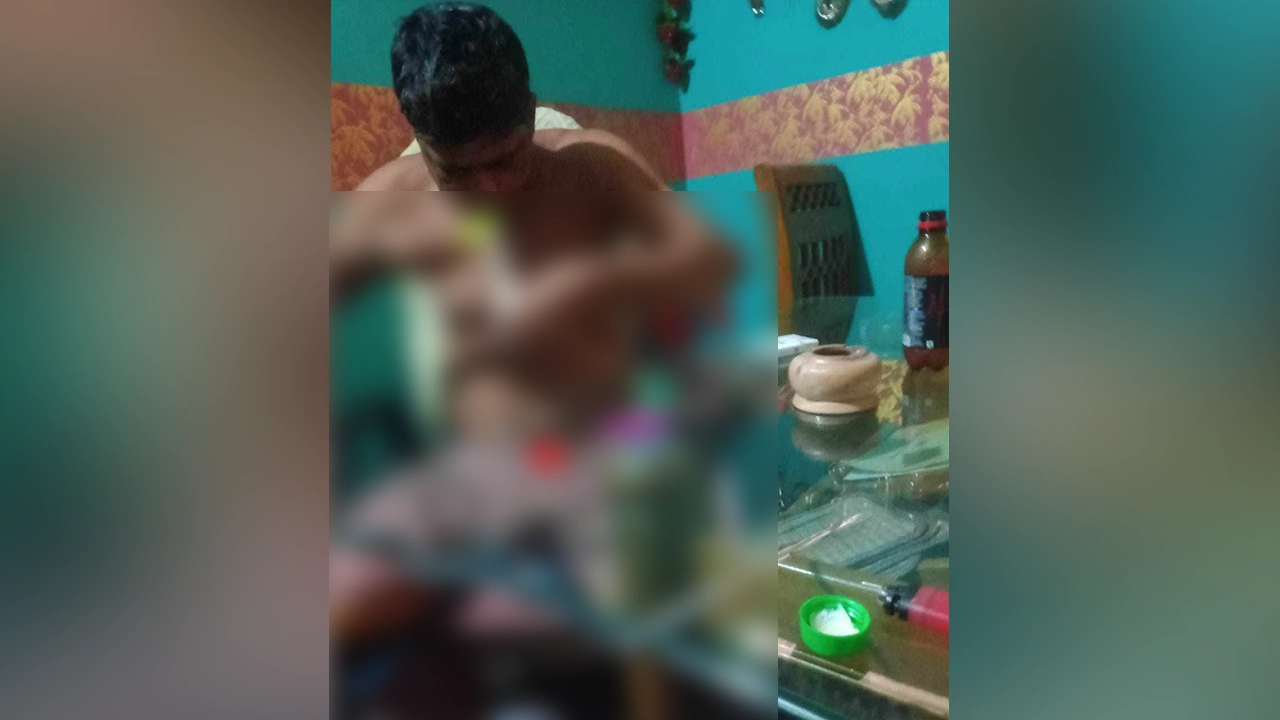 যুবলীগ নেতার মাদক সেবনের ভাইরাল ছবি । ছবি : সংগৃহীত