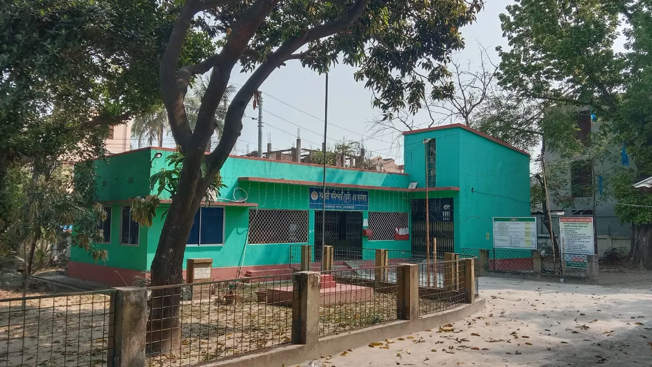 স্বাধীনতা দিবসে সদর উপজেলা ভূমি অফিসে উত্তোলন হয়নি জাতীয় পতাকা। ছবি : কালবেলা