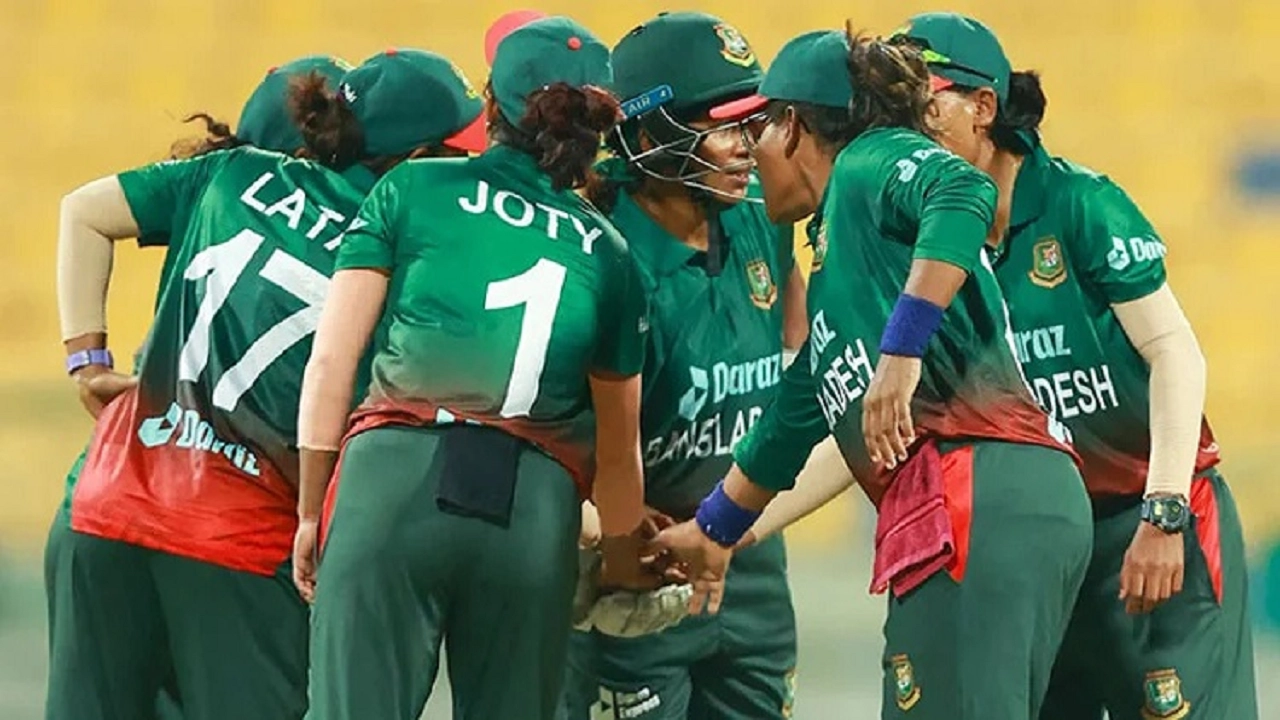 অস্ট্রেলিয়ার বিপক্ষে টি-টোয়েন্টি সিরিজের জন্য দলে ফিরেছেন ফারিহা তৃষ্ণা ও দিলারা আক্তার। ছবি : পুরোনো