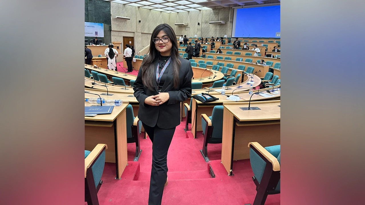 বাংলাদেশি মেয়ে ও ব্র্যাক বিশ্ববিদ্যালয়ের মেধাবী ছাত্রী তাসকিন তনিকা। ছবি : সংগৃহীত