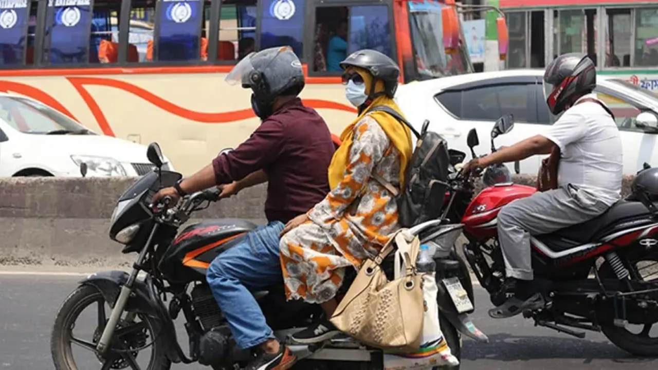 পুরোনো ছবি।