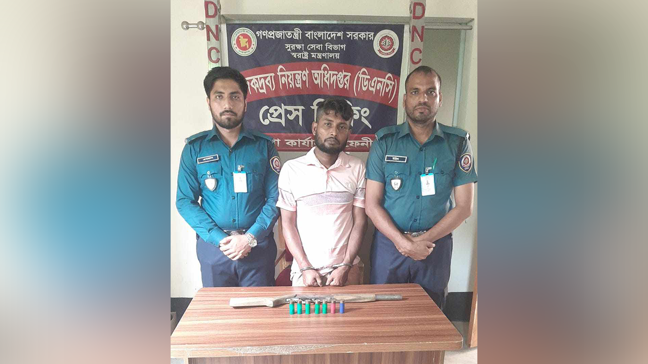 গ্রেপ্তারকৃত আসামি। ছবি : কালবেলা