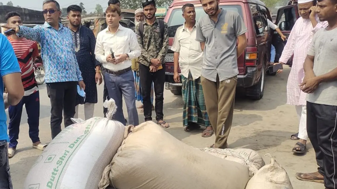 ঘটনাস্থল পরিদর্শনে ইউএনও মিজাবে রহমত। ছবি : কালবেলা