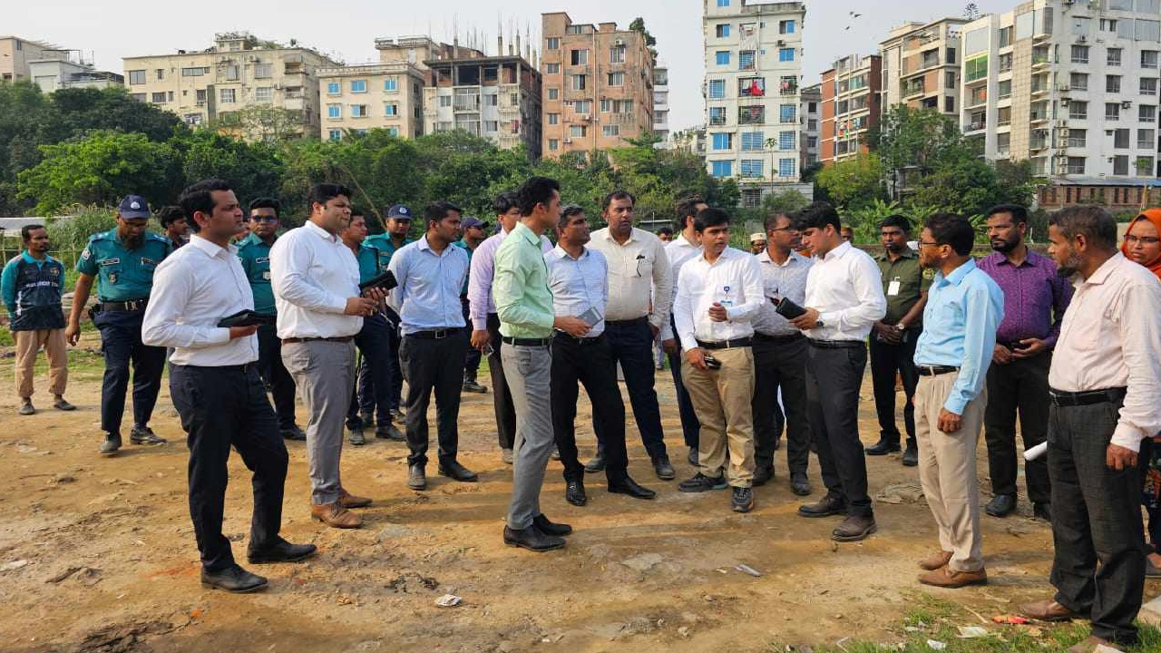 রাজধানী থেকে সরকারের ৬৫০ কোটি টাকার সম্পত্তি উদ্ধার করেছে জেলা প্রশাসন। ছবি : কালবেলা