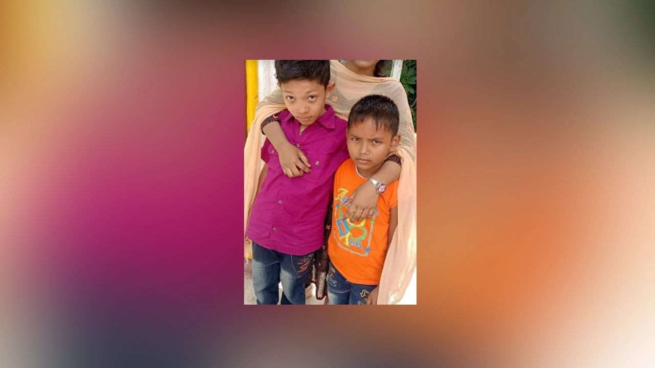 ডান থেকে নিখোঁজ আপন ও সোহম। ছবি : সংগৃহীত