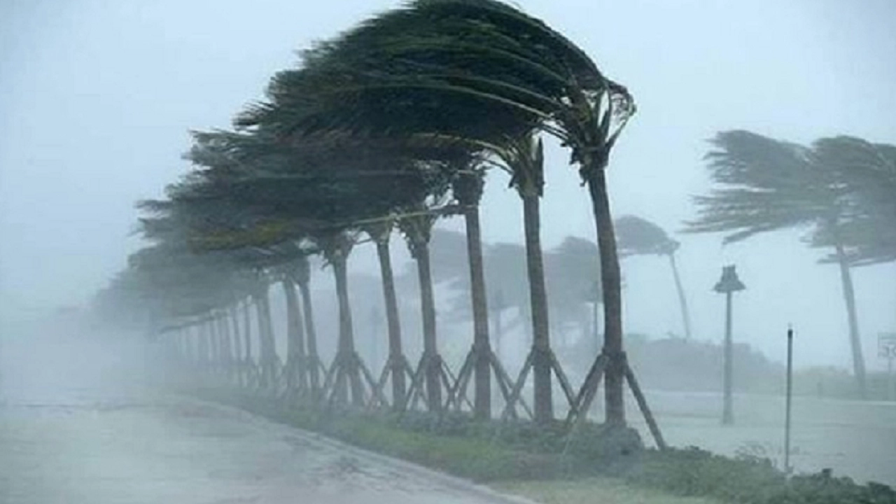 সিলেটের ওপর দিয়ে ঘণ্টায় সর্বোচ্চ ৬০ কিলোমিটার বেগে ঝড়ের পূর্বাভাস দিয়েছে আবহাওয়া অফিস। ছবি : সংগৃহীত