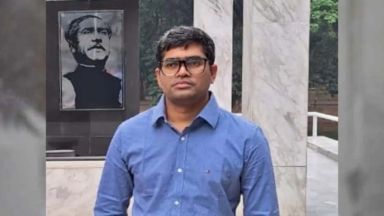 জবিতে বহিরাঙ্গণ কার্যক্রম পরিচালক হিসেবে নিয়োগ পেয়েছেন ভূগোল ও পরিবেশ বিভাগের সহযোগী অধ্যাপক ড. মো. আব্দুল মালেক। ছবি : কালবেলা