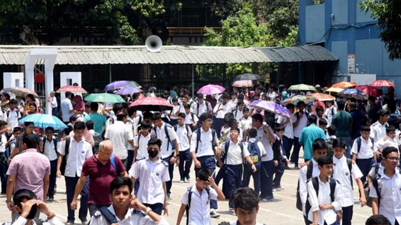 চলমান দাবদাহের মধ্যে বন্ধ থাকবে শিক্ষাপ্রতিষ্ঠান। ছবি : সংগৃহীত