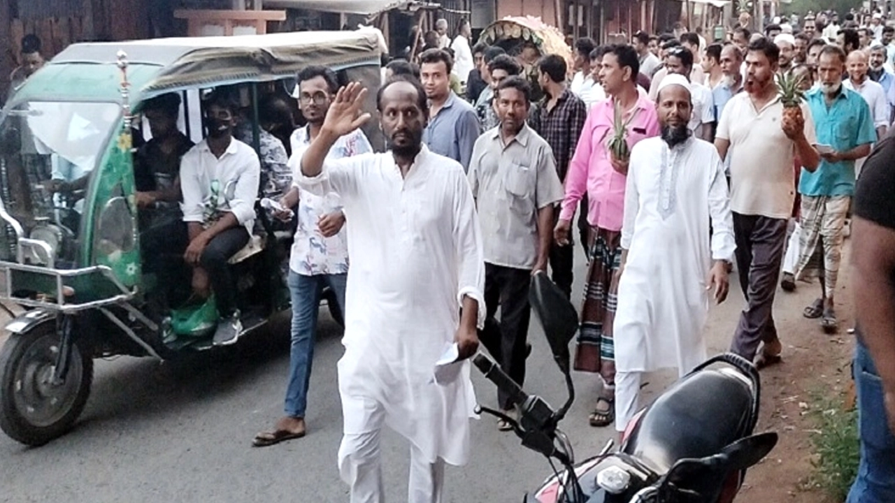 ফরিদপুরের চরভদ্রাসনে জমে উঠেছে নির্বাচনী লড়াই। ছবি : কালবেলা