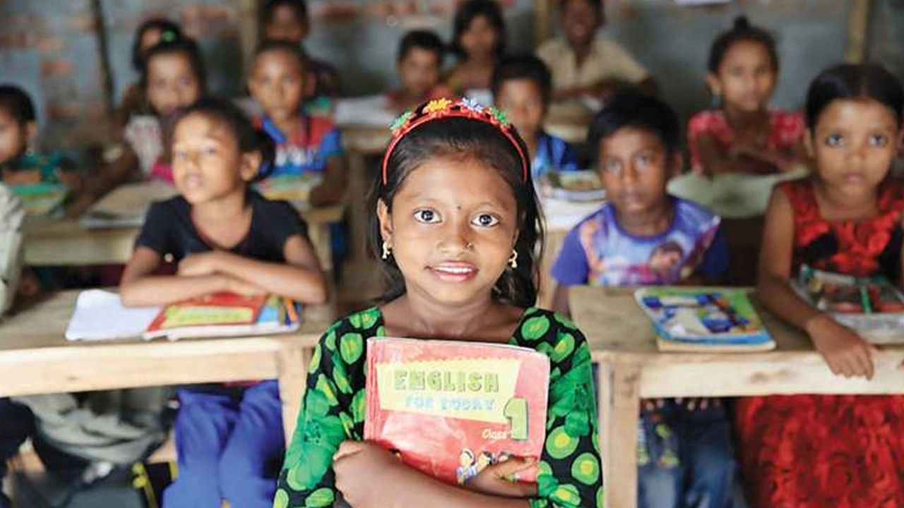 নিম্নমাধ্যমিক স্তরে উত্তরণের লক্ষ্যে শিক্ষা মন্ত্রণালয় এবং প্রাথমিক ও গণশিক্ষা মন্ত্রণালয় একযোগে কাজ করার ঘোষণা। ছবি : সংগৃহীত