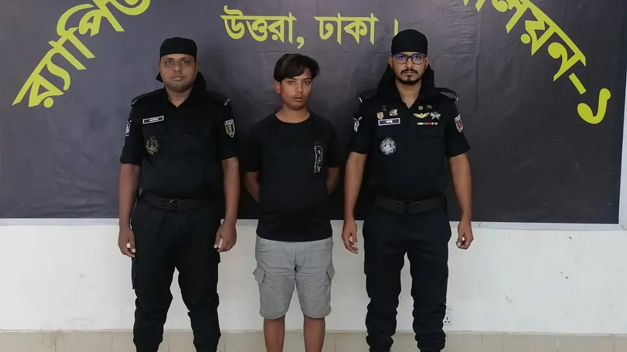 আটককৃত মাদককারবারি মো. সাজু আহমেদ। ছবি : কালবেলা